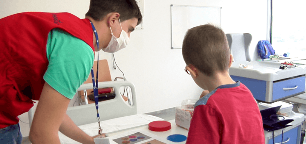Programa "Infancia Hospitalizada" de Cruz Roja Juventud