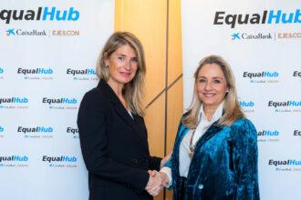 Cristina Sancho Ferrán y Ana Quirós en el acuerdo de EqualHub