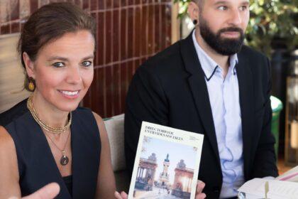 Almudena Maíllo, Concejala delegada de Turismo del Ayuntamiento de Madrid, durante la presentación del Directorio de Entidades Sociales