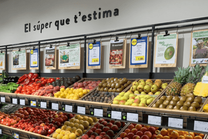 Frutas y verduras de proximidad en el nuevo supermercado de Plusfresc