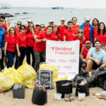 Aparte de la limpieza y recogida de residuos de las playas, la actividad tuvo como objetivo concienciar a los participantes sobre la problemática de los residuos en el mar y en los márgenes de ríos y pantanos