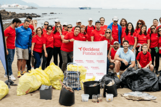 Aparte de la limpieza y recogida de residuos de las playas, la actividad tuvo como objetivo concienciar a los participantes sobre la problemática de los residuos en el mar y en los márgenes de ríos y pantanos