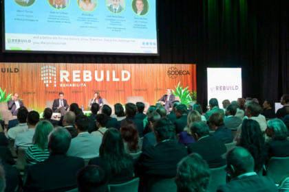 La gran feria nacional de la rehabilitación, que ha abierto hoy sus puertas, ha reconocido a la Comunidad de Madrid por su liderazgo en estrategias de rehabilitación de edificios y regeneración urbana