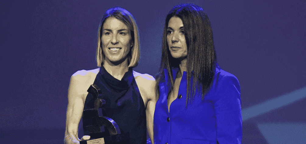 La entrega del premio a Elena Congost subraya su esfuerzo por promover el compañerismo y la igualdad en el deporte, más allá de sus logros personales como atleta paralímpica.
