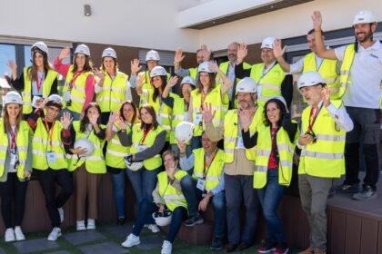 Equipo de periodistas durante el "Viaje de Prensa de Saint-Gobain" a la planta de ABS en Guadalajara