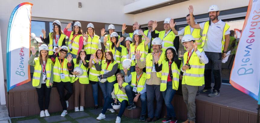 Equipo de periodistas durante el "Viaje de Prensa de Saint-Gobain" a la planta de ABS en Guadalajara