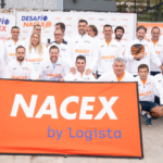 Foto grupal de los participantes del Desafío NACEX