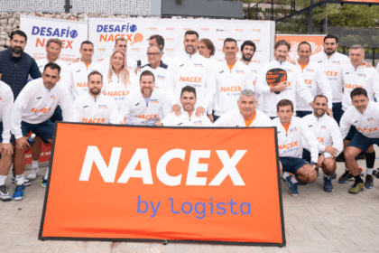 Foto grupal de los participantes del Desafío NACEX