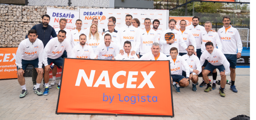 Foto grupal de los participantes del Desafío NACEX