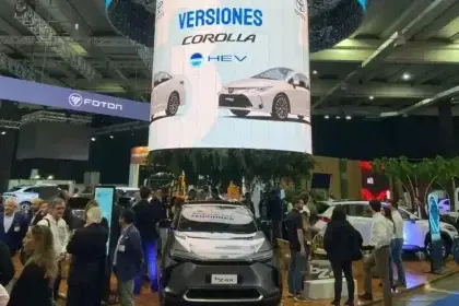 ​Toyota participa por primera vez en Experiencia E y reafirma su posición: “Todas las tecnologías tienen que combatir el carbono”