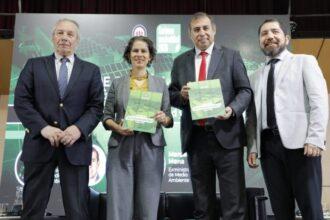 Universidad chilena entrega su estrategia de Carbono Neutralidad a ministra de Medio Ambiente