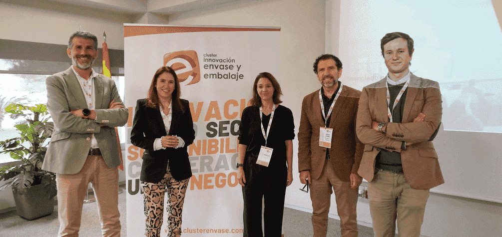 Imagen grupal de los ponentes del Cluster de Innovación en Envase y Embalaje