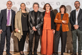 Fotografía de los premiados: Rosa Montero y Miguel Ríos