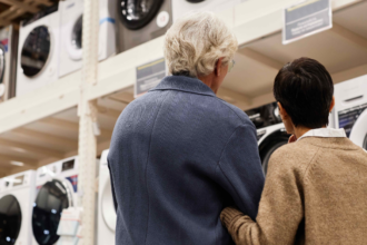 Pareja de compras