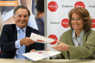 Santiago Barrenechea y Ana Botella firman acuerdo de colaboración entre la Fundación PwC y Fundación Integra