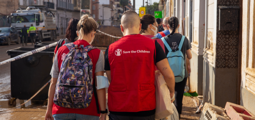 Voluntarios de Save the Children