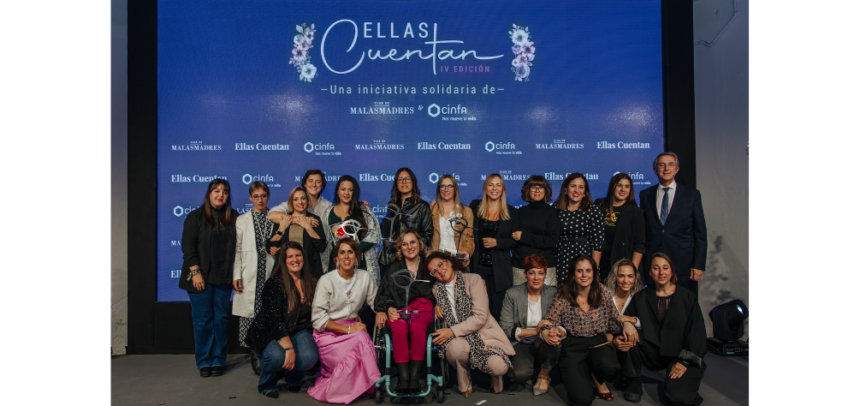 Foto grupal de los y las participantes junto a Patricia González Velasco (Madrid), Joana Aramendía Duque (Navarra), Ángela Domínguez Dorado (Madrid) y Alba Saskia Rivas (Girona)