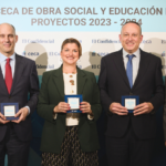 El director general de Fundación Ibercaja, José Luis Rodrigo; la jefa del Área de Desarrollo Profesional, Mayte Santos; la jefa de Comunicación y Marketing, Diana Marchante; el jefe del Área Territorial de Madrid, Íñigo Aguirre, y el director de Espacio Joven, Alberto Pérez, han recogido los galardones en el evento