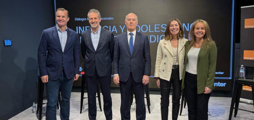 Presentación del informe "Infancia y adolescencia en entornos digitales"