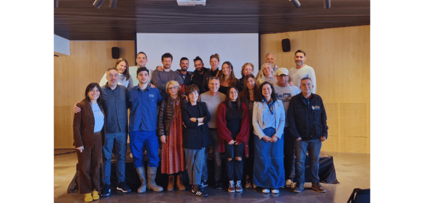 Voluntarios y afectados en el estreno del documental