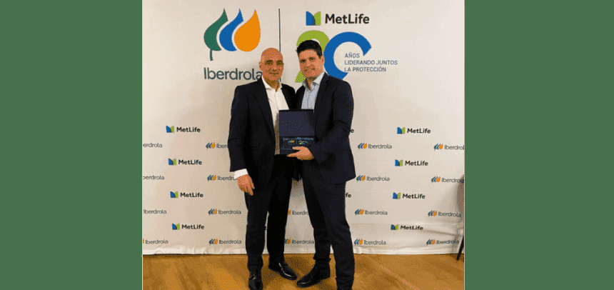 Óscar Herencia, vicepresidente para el Sur de Europa y director general de MetLife en Iberia y Jon Macazaga, responsable de Smart Services España en Iberdrola