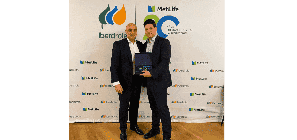Óscar Herencia, vicepresidente para el Sur de Europa y director general de MetLife en Iberia y Jon Macazaga, responsable de Smart Services España en Iberdrola