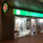 Exterior de una farmacia