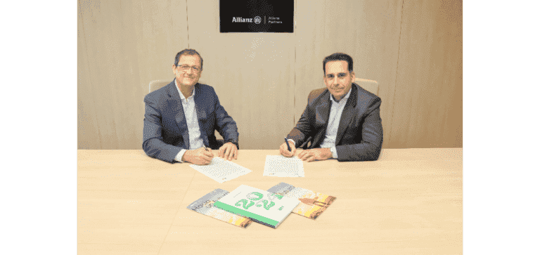 José-Martín Castro Acebes, Presidente de la Asociación Española de Renting de Vehículos y Borja Díaz, Consejero Delegado de Allianz Partners España y Managing Director de Iberia