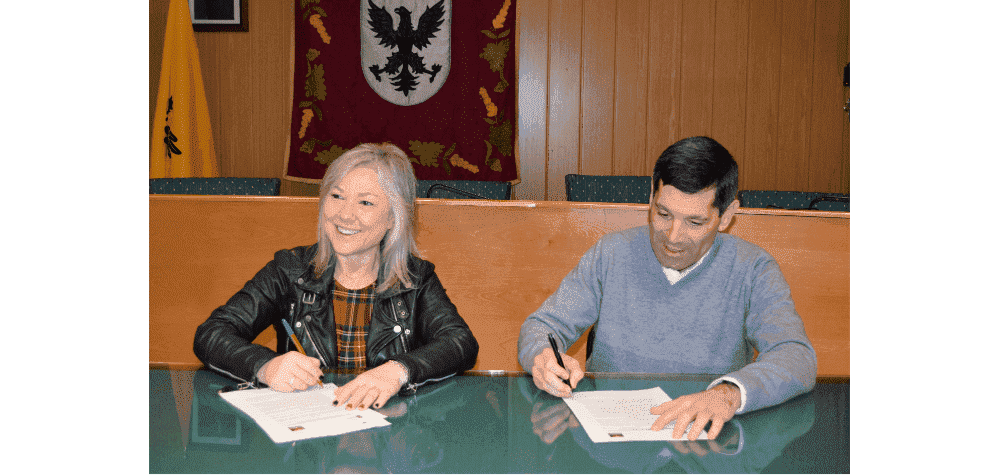 Renovación del acuerdo de colaboración entre Galletas Gullón y el Ayuntamiento de Aguilar de Campoo para 2025