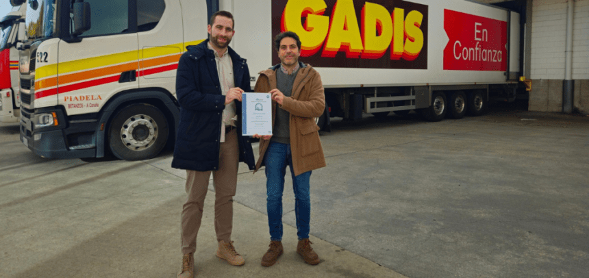 GADISA recibiendo el certificado de Saica Natur