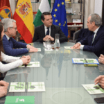 Reunión del Consejo General de Colegios Farmacéuticos y la Alcaldía de Córdoba