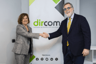 Acuerdo de colaboración entre Dircom y la AEF