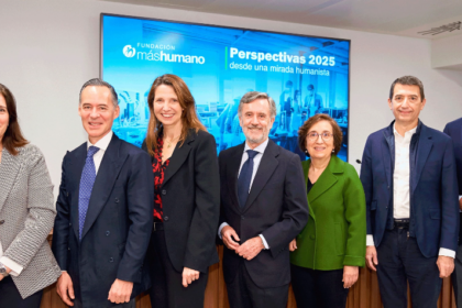 Beatriz Sánchez (Fundación máshumano), Íñigo Sagardoy (Fundación máshumano y Sagardoy Abogados), Ana Argelich (MSD España), Tomás Pereda (Fundación máshumano), Emma Fernández (Consejera independiente experta en transformación digital), Rafael Doménech (BBVA Research) y Plácido Fajardo (Leaderland)