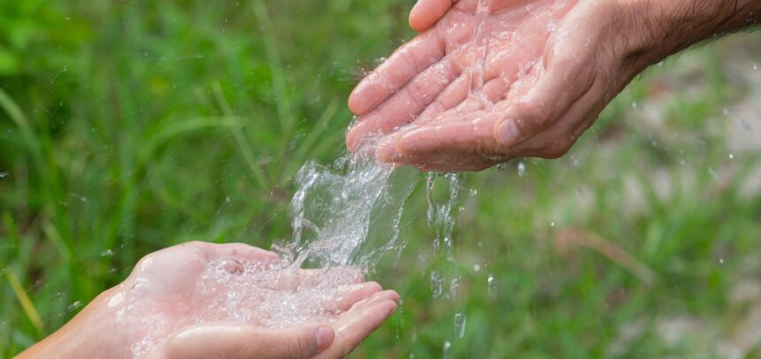 Cómo el sector químico puede contribuir a la eficiente gestión del agua en la actividad económica