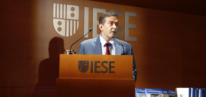 Marcos González, Presidente y Fundador de Corresponsables, de su Fundación y de ObservaRSE durante su intervención en las Jornadas Corresponsables de Barcelona 2025 - Corresponsables