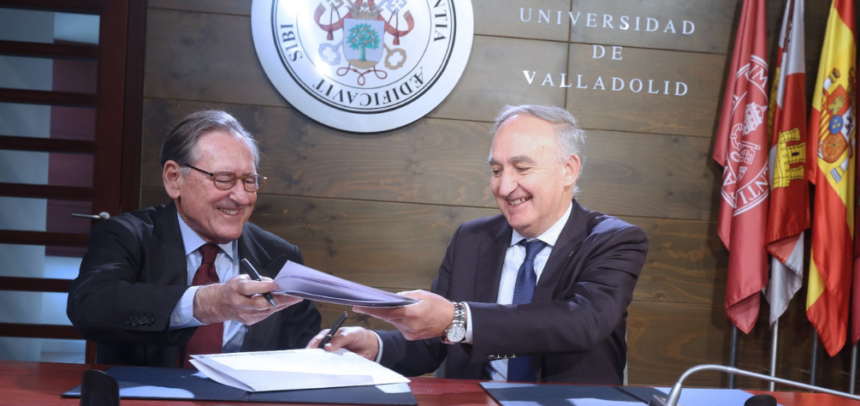 El rector de la Universidad de Valladolid (Uva), Antonio Largo Cabrerizo, y el presidente de Santander Universidades, Matías Rodríguez Inciarte