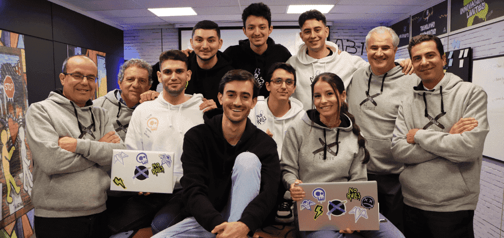 Participantes del programa TalentIQ, de LAB19, desarrollado por Grupo Fuertes.