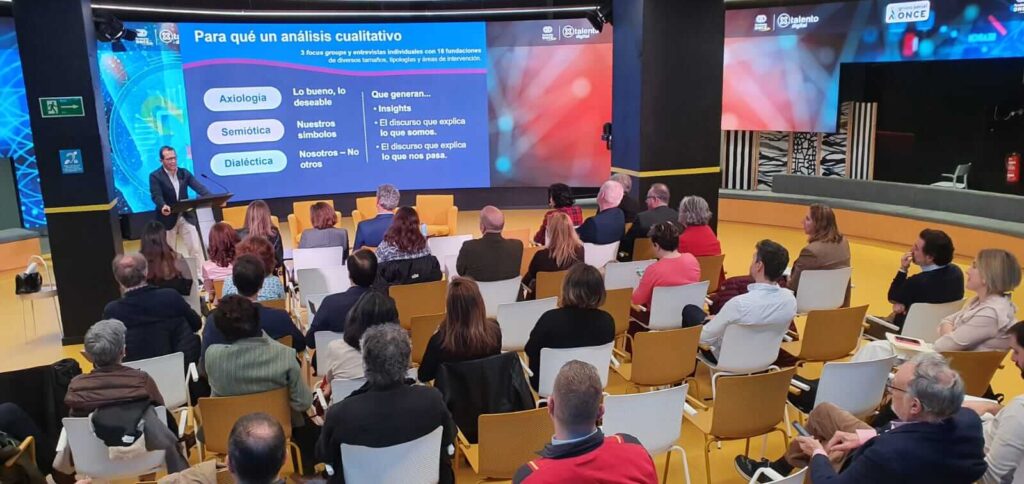 Presentación del informe de AEF en el Hub de Innovación de la Fundación ONCE - Imagen de AEF