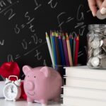 Educación financiera a los jóvenes, compromiso del INSTITUTO SANTALUCÍA - Imagen de stock (Freepik.es)