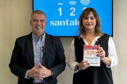 Almudena Domínguez, gerente de Cultura, Liderazgo y Diversidad de SANTALUCÍA