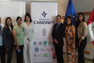 Desfile de moda sostenible destaca el talento de la mujer emprendedora peruana en la industria textil