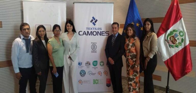 Desfile de moda sostenible destaca el talento de la mujer emprendedora peruana en la industria textil
