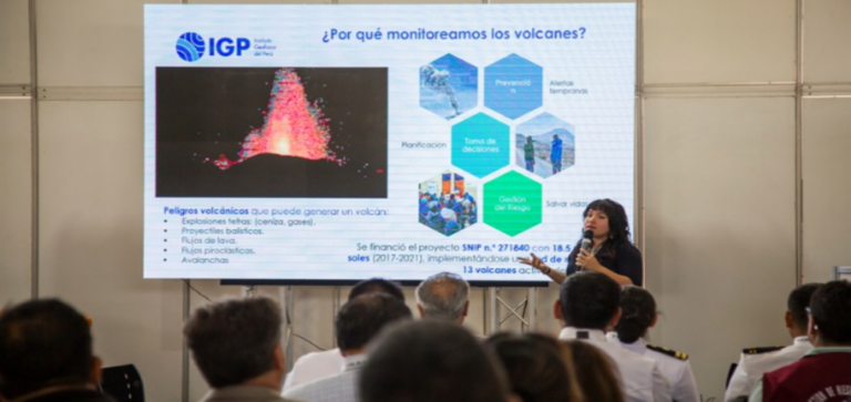 IGP comparte avances científicos de vulcanología en el SITDEF 2025