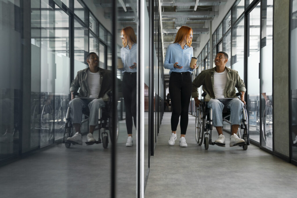 El Acta Europea de Accesibilidad ofrece una mayor coherencia normativa, facilitando el comercio y la movilidad dentro del mercado único europeo - Imagen de Stock (Freepik.es)