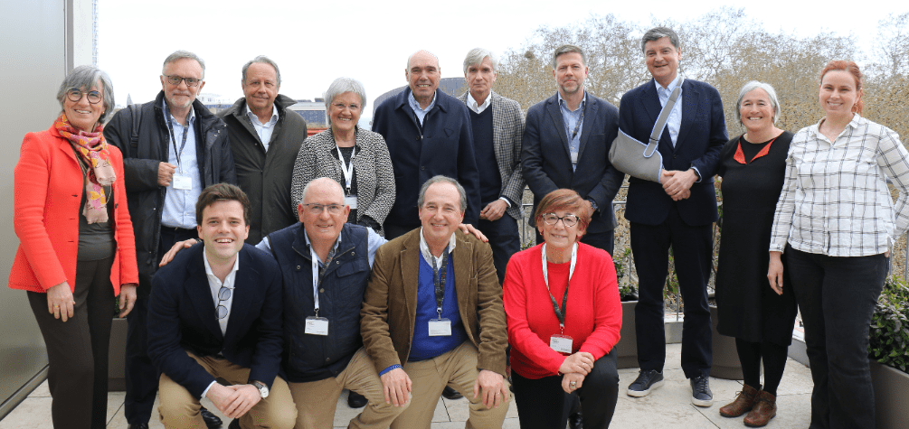 Jóvenes e IA: diálogo intergeneracional y posibilidades de la IA en la empresa