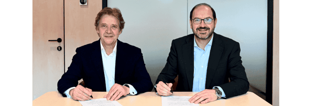 El director de Acción Social de CaixaBank, Josep Parareda, y el CEO de DONTE GROUP, Javier Martín Ocaña