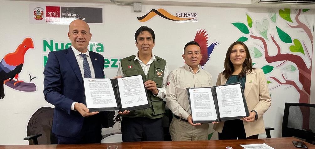 Camisea y SERNANP firman convenio para contribuir con la conservación del Manu y de la Reserva Comunal Machiguenga