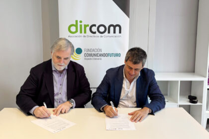Firma de la nueva alianza estratégica - Dircom