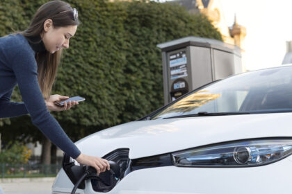 EMA revela beneficios de vehículos eléctricos en el medio ambiente