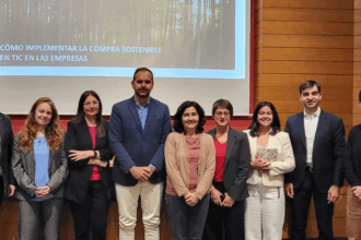 De izquierda a derecha: Rubén González-Román, Carlos Arango, Paula Carolina González, Natalia Loste, Silvia Ayuso, Miguel Ángel del Cano, Pilar Codina, Gemma Sara Ventín y Raúl Sanahuja